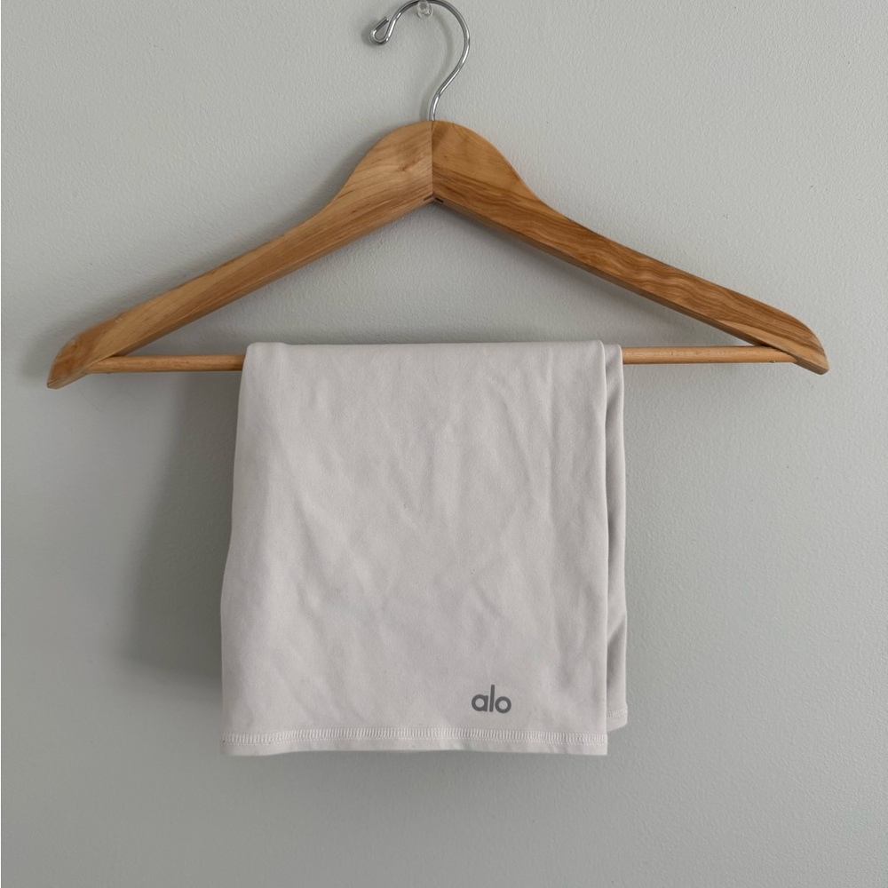 ALO Yoga White Athletic Shorts